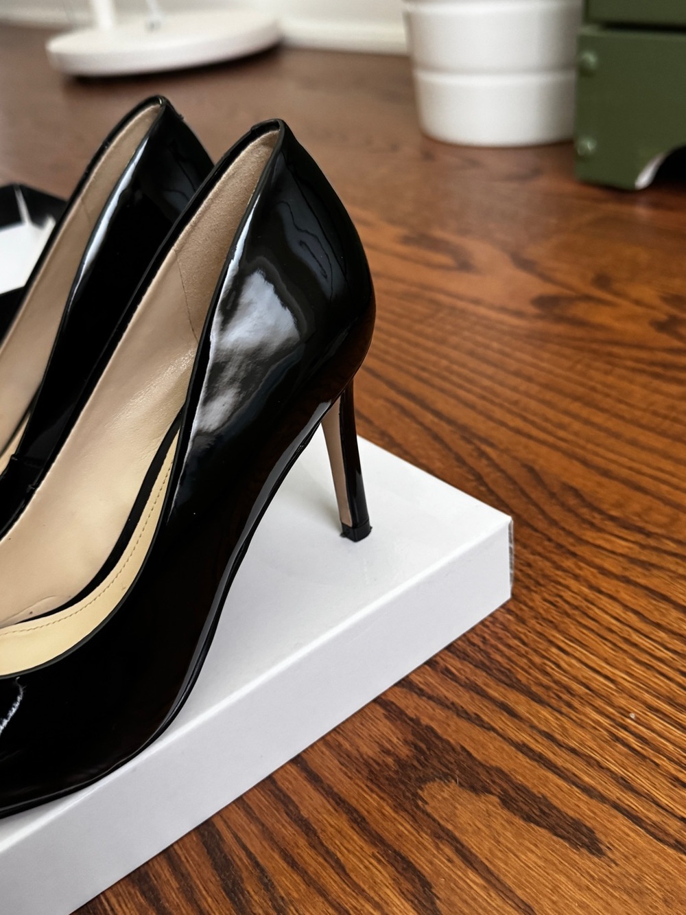 Nine West Black Patent Pointed Heels Pumps - Picture 4 of 6